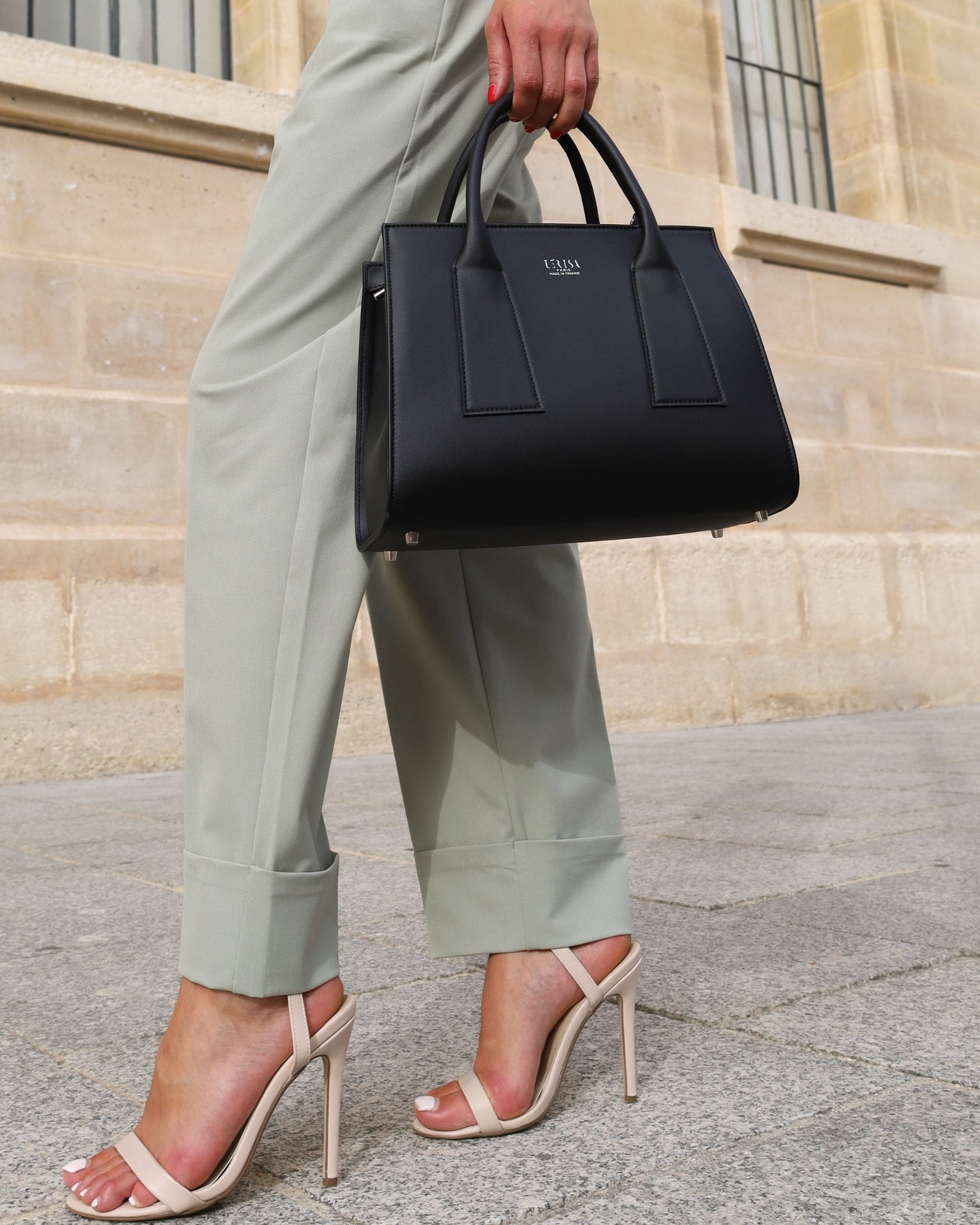 Vegan bags with pure and timeless lines – LÉRISA